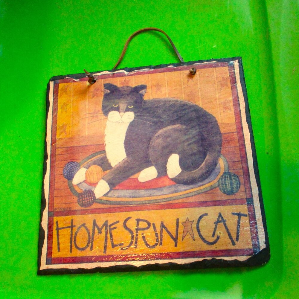 "HOME SPUN CAT" on Hand cut Slate by Evergreen 10" x10" New Condition Vintage